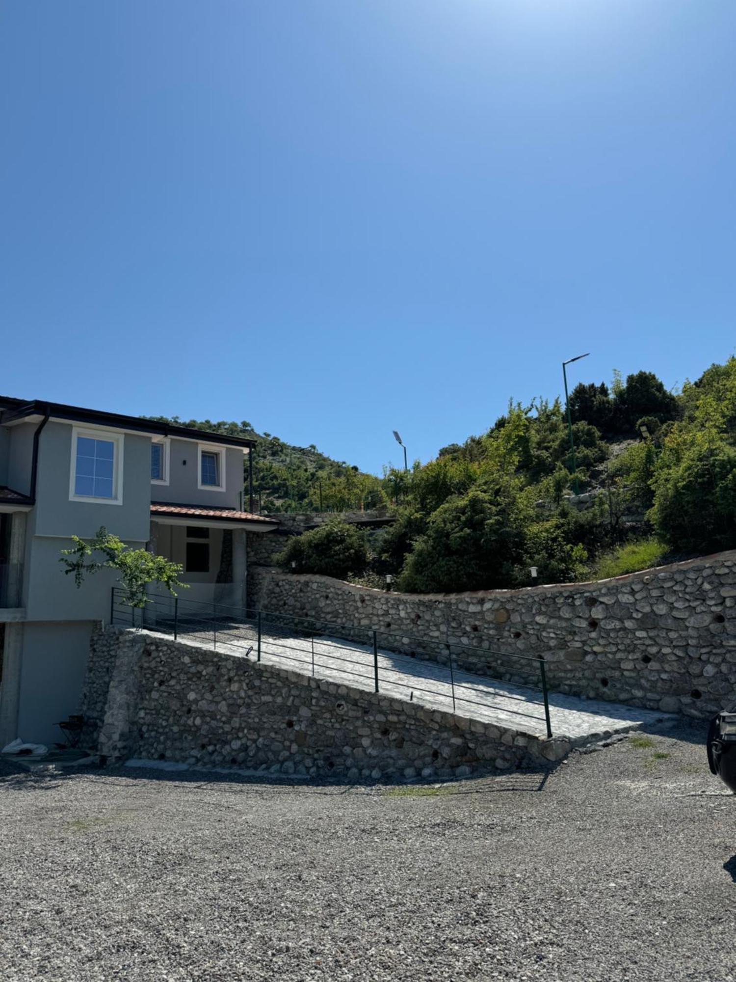 Qyteza Guest House & Camping Shkodër Eksteriør billede
